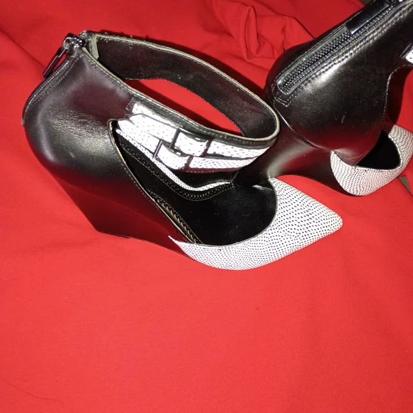 Unique Collection ❤️ - Picture 7 of 10